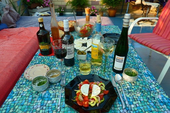 P1020387-Griechischer Salat - ganzer Tisch-560 P1020387-Griechischer Salat - ganzer Tisch-560