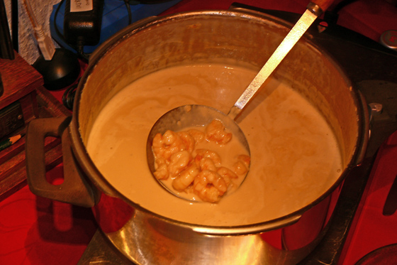 P1060307-Topf mit Crevettensuppe-560 P1060307-Topf mit Crevettensuppe-560