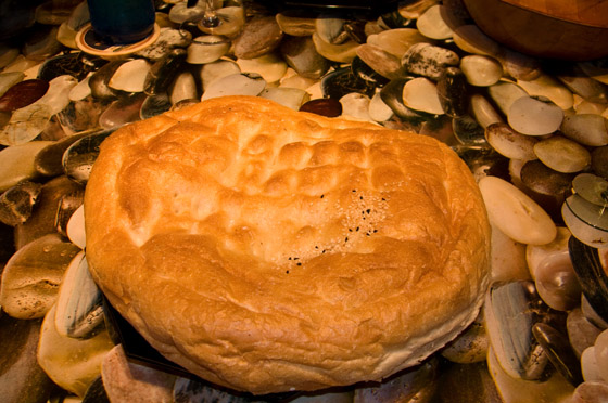 P1080129-ganzes Fladenbrot-560 P1080129-ganzes Fladenbrot-560