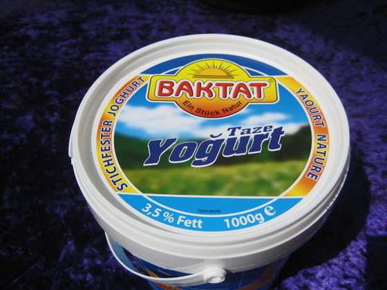 IMG_6546-türk-3,5%-Joghurt von oben-560 IMG_6546-türk-3,5%-Joghurt von oben-560