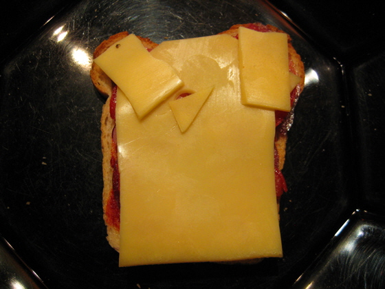 IMG_8114-Hase-3-mit Käse belegen-560 IMG_8114-Hase-3-mit Käse belegen-560