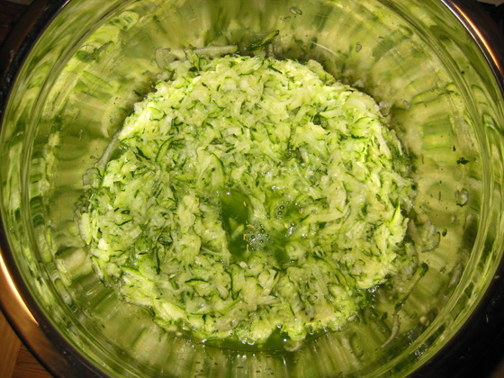IMG_8143-Zucchini-Wasser-560 IMG_8143-Zucchini-Wasser-560