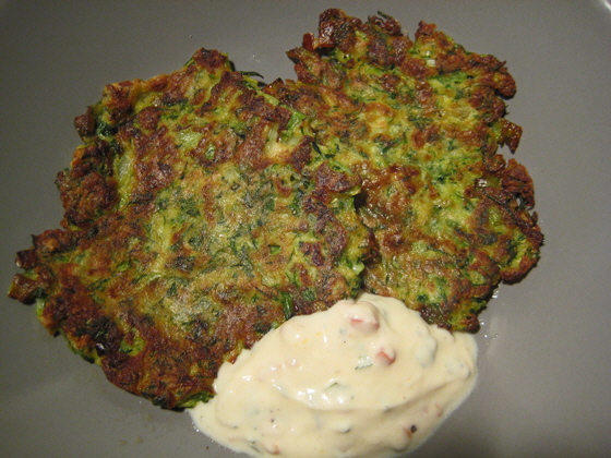 IMG_8185-Zucchini-pancakes with Yoghurt-Dip-560 IMG_8185-Zucchini-pancakes with Yoghurt-Dip-560