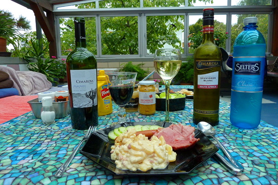 P1020899-Kartoffelsalat, Kasseler, Würstchen + Wein-560 P1020899-Kartoffelsalat, Kasseler, Würstchen + Wein-560