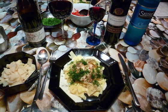 P1030422-Salmone mit allen Beilagen-560 P1030422-Salmone mit allen Beilagen-560