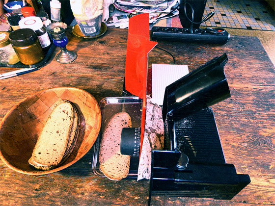P1040494-Maschine in Action, cyan, inpaint 2x, Makro-560 P1040494-Maschine in Action, cyan, inpaint 2x, Makro-560