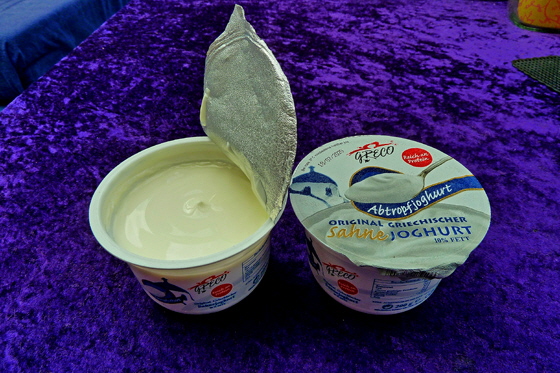 P1100177-griech.Sahnejoghurt-color5-560 P1100177-griech.Sahnejoghurt-color5-560